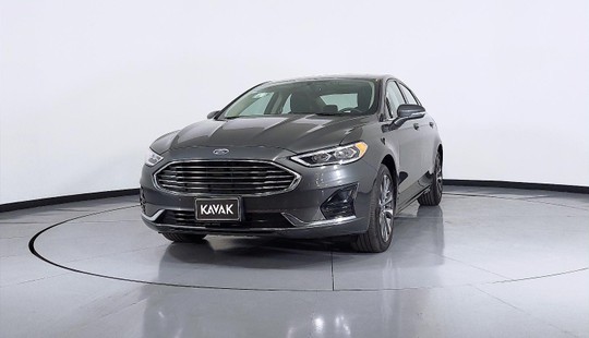 Ford Fusion SEL-2020