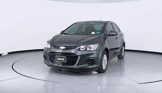 Chevrolet Sonic LT  (Cambio de línea)-2017
