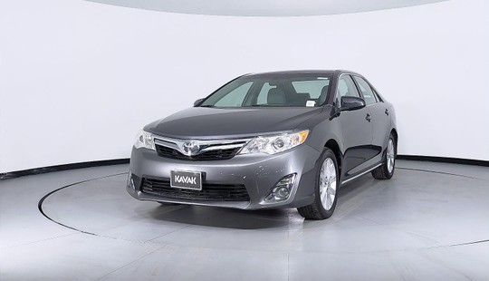 Toyota Camry XLE-2014
