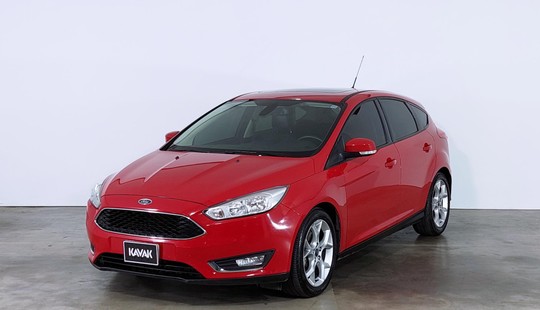 Ford Focus III 2.0 Se Plus At6 L/16-2015