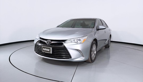 Toyota Camry XLE-2016