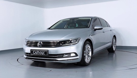 Volkswagen Passat 1.6 TDI BMT DSG HIGHLINE 2016
