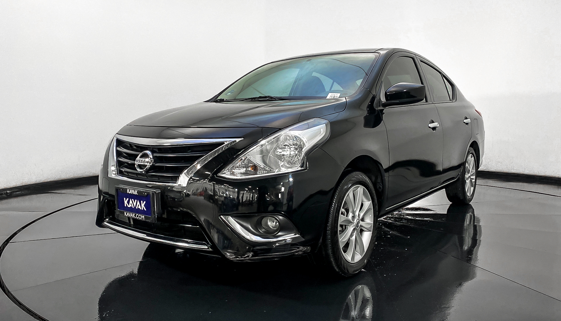 Nissan versa 2016