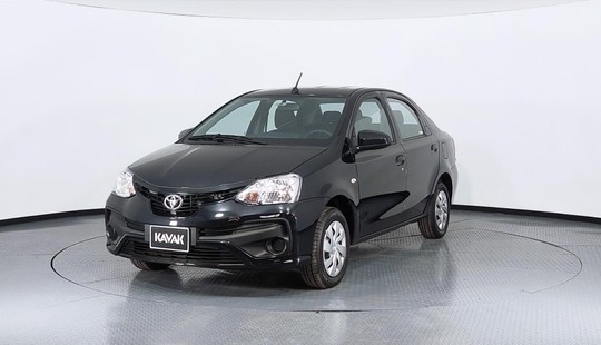 Toyota Etios 1.5 2023