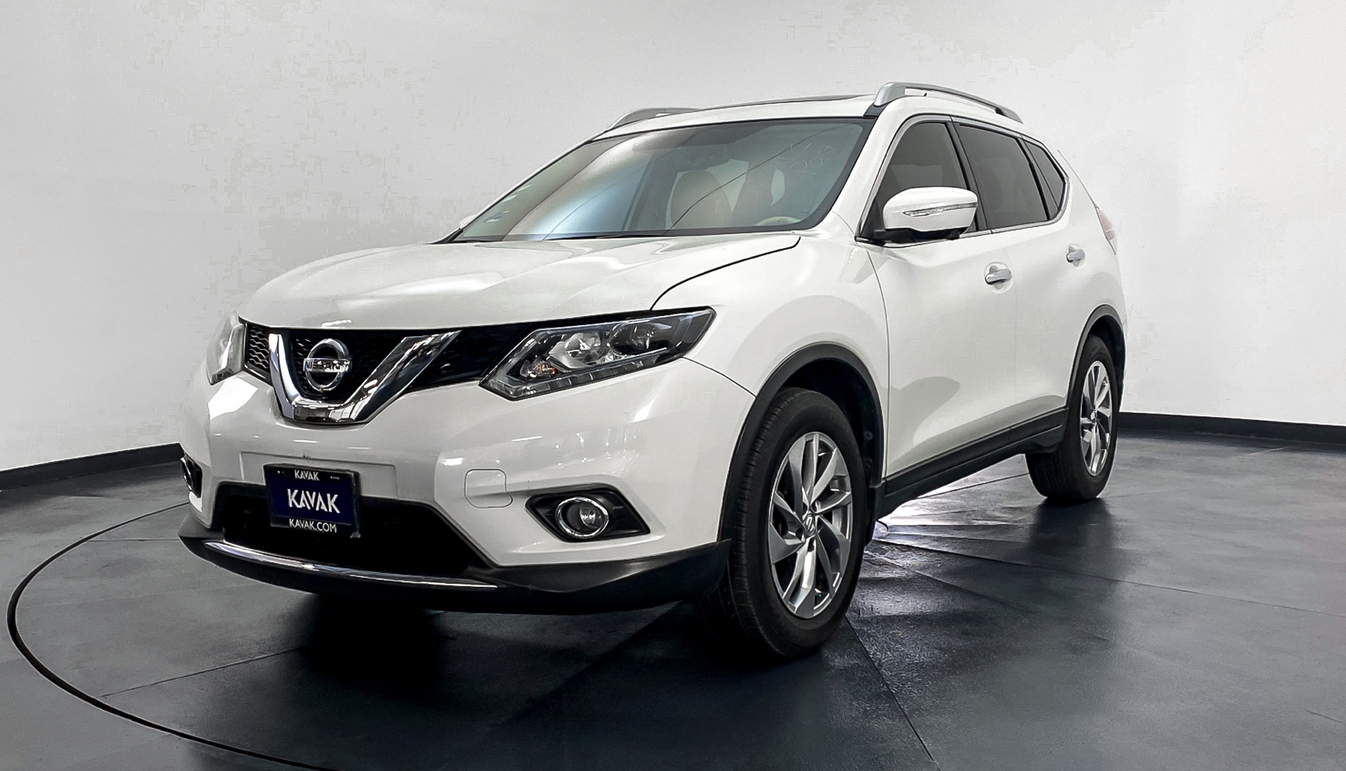 nissan-x-trail-2015-22404-90548-km-precio-239999