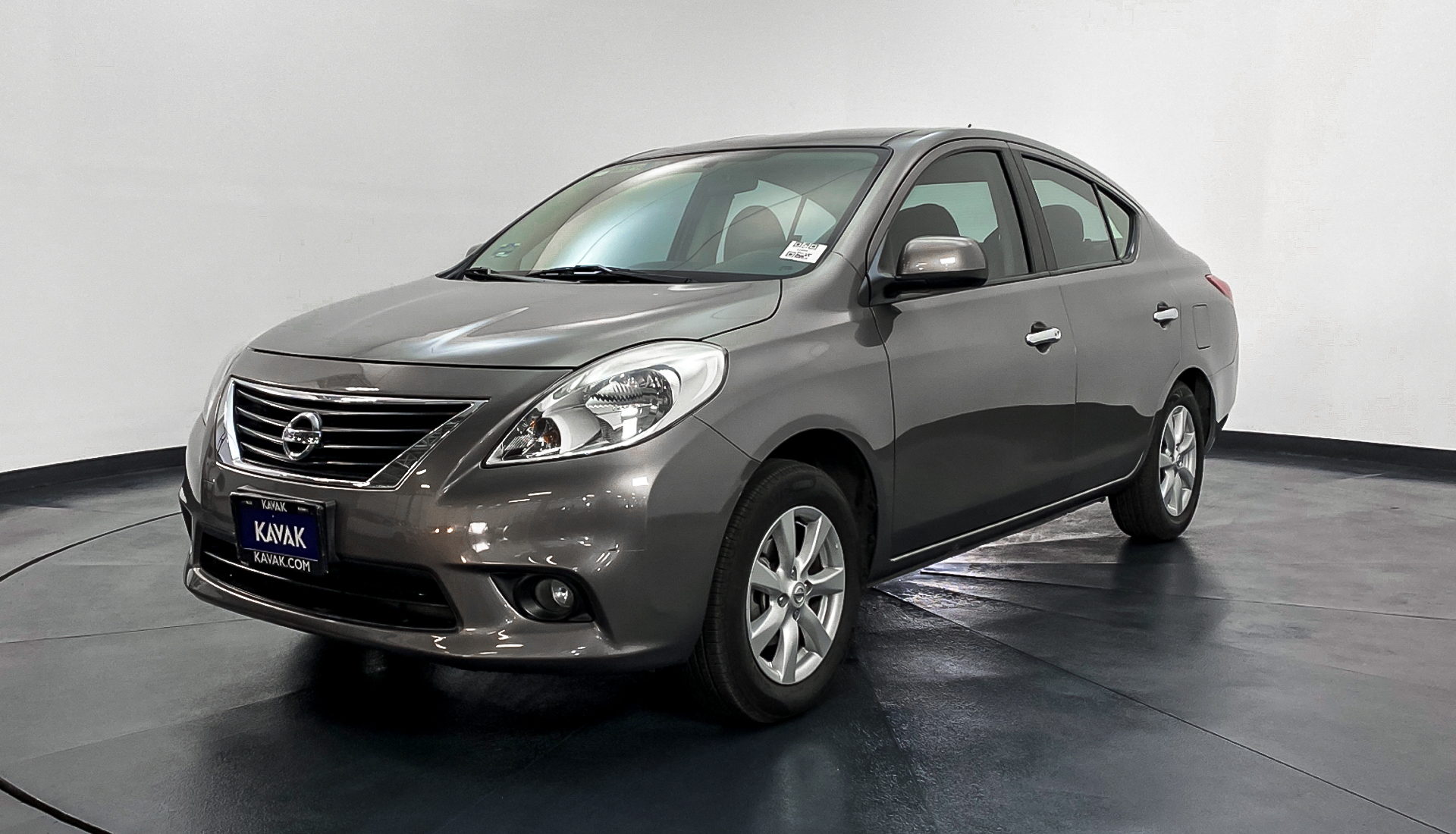 Nissan versa 2014