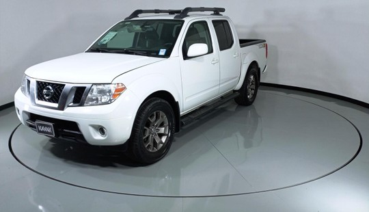 Nissan Frontier Pro 4X-2015
