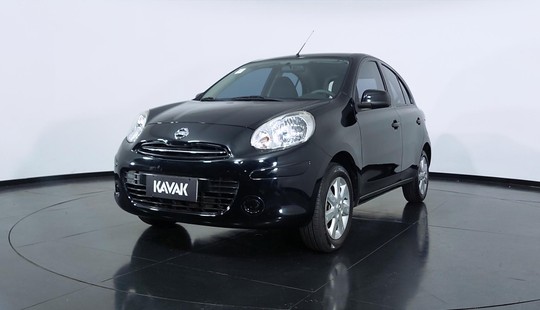 Nissan March S 2013