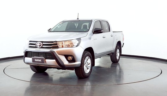 Toyota Hilux 2.8 Cd Sr 177cv 4x4 2018