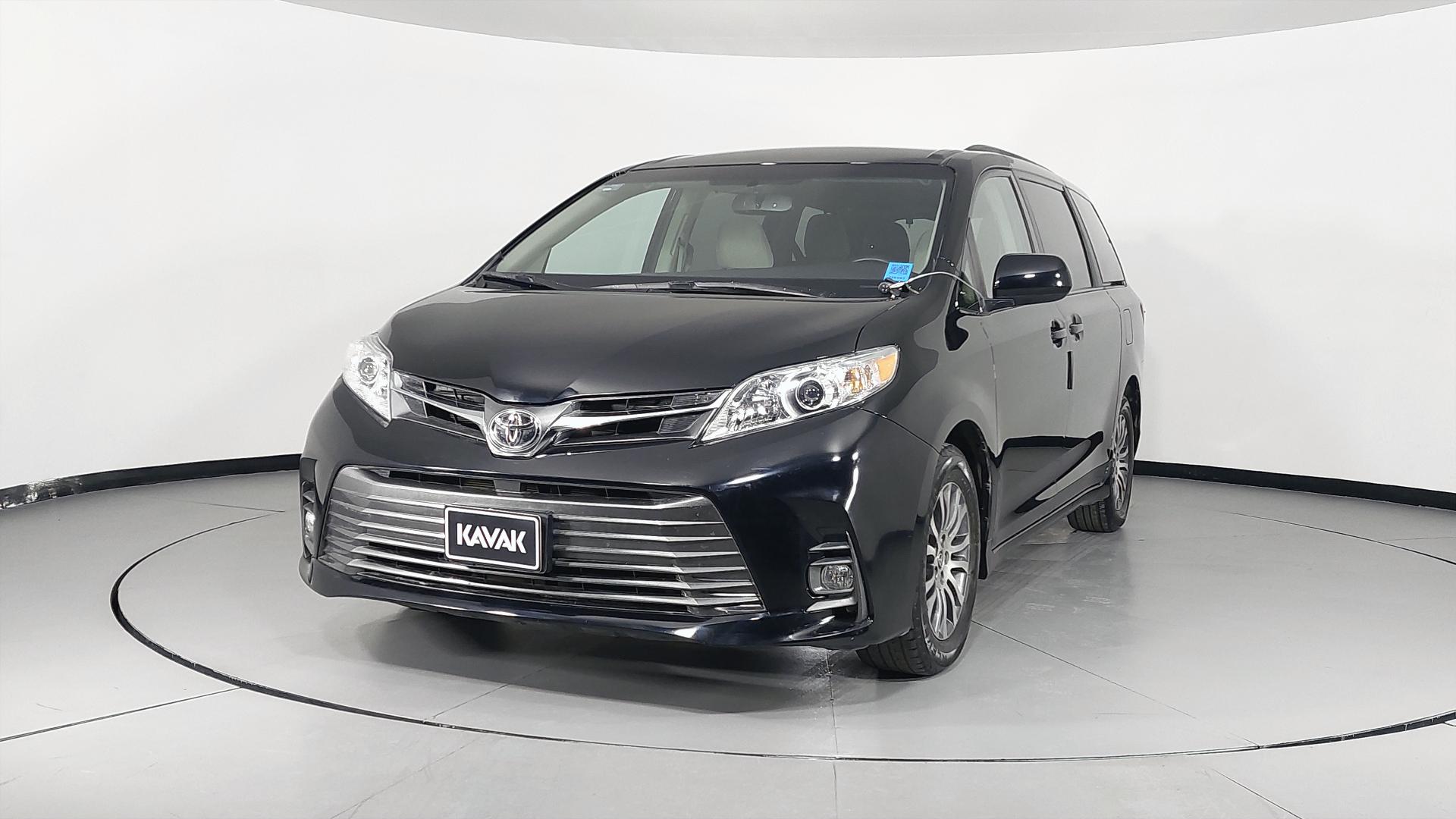 Autos Toyota Sienna XLE Minivan 2020 usados | KAVAK México