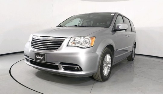 Chrysler Town & Country Limited-2015