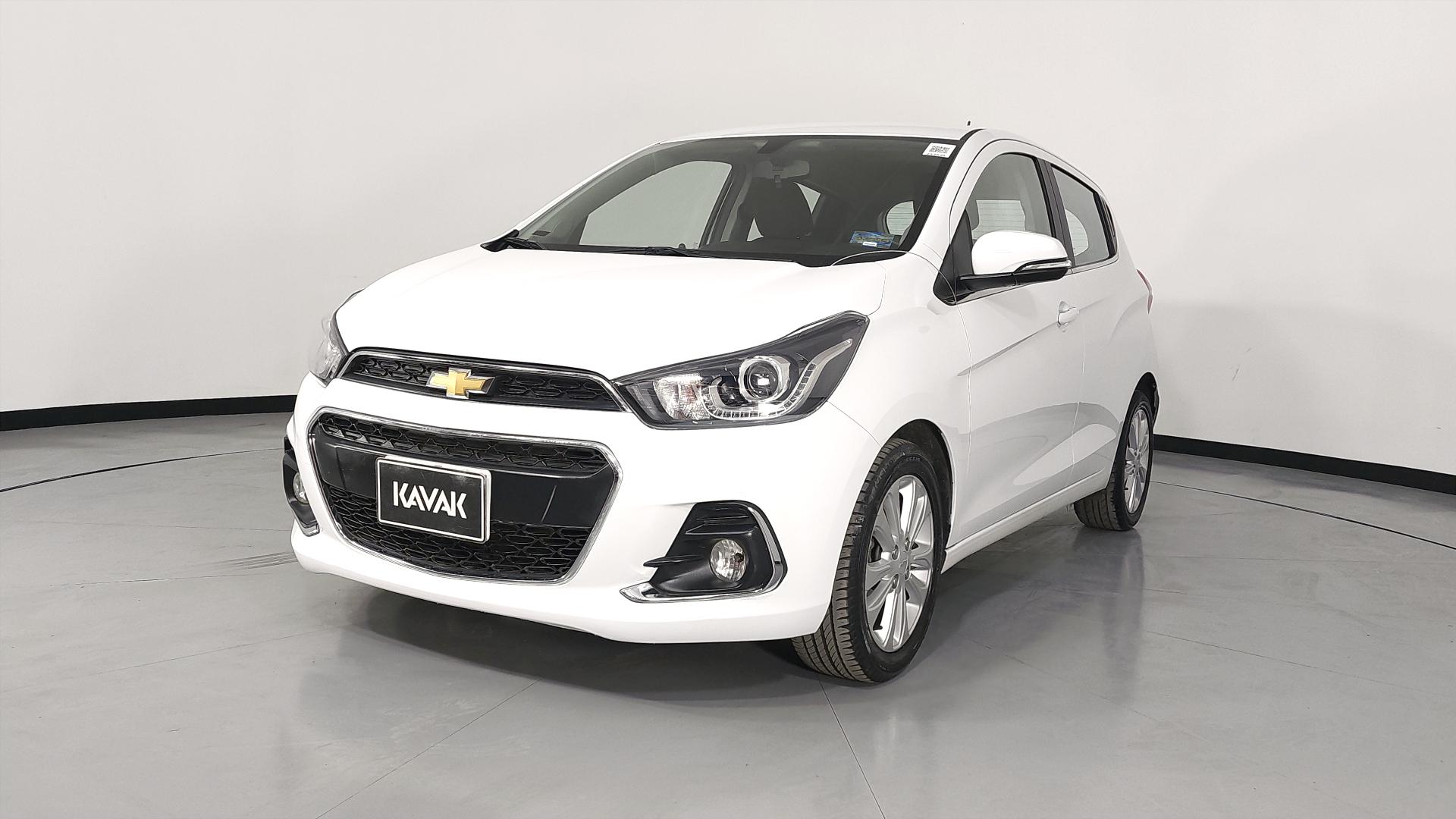 Autos Chevrolet Spark Cargo 1.4 LTZ C Hatchback 2018 usados | KAVAK México