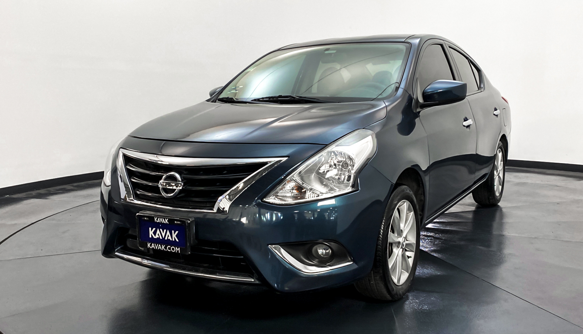 Nissan versa 2016