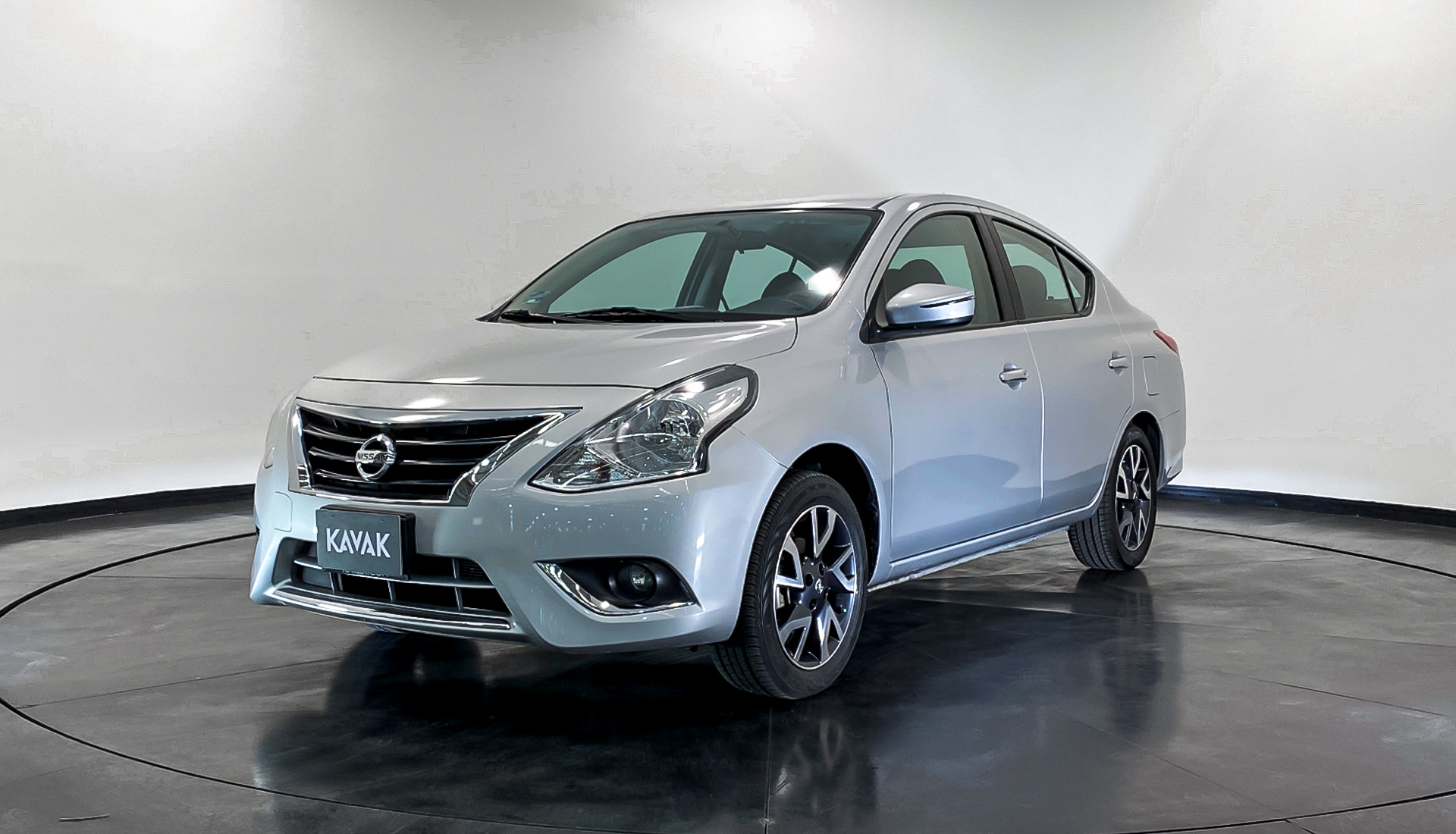 Nissan versa 2017