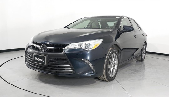 Toyota Camry XLE-2015