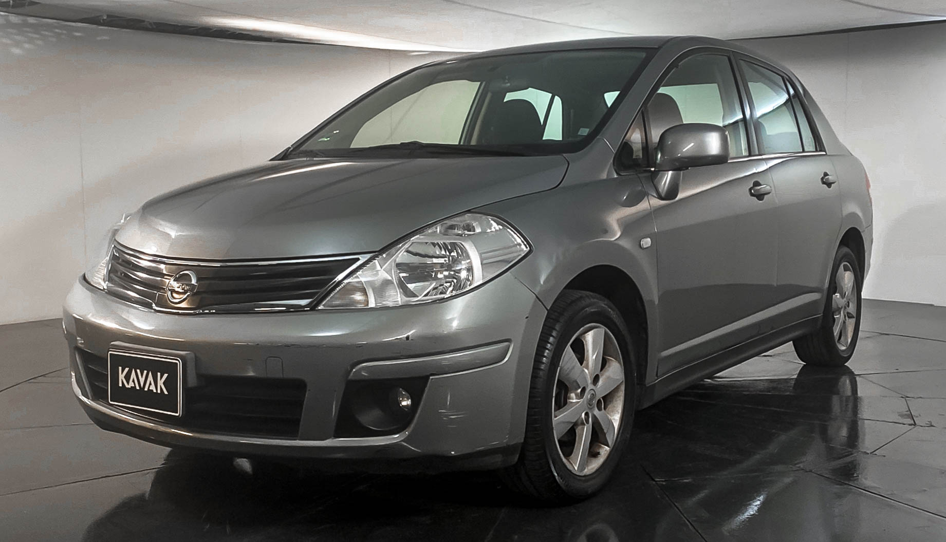 Nissan tiida омыватель фар