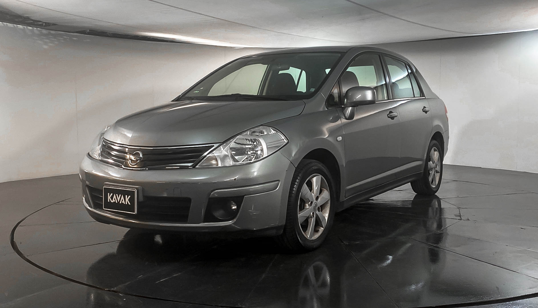 Nissan tiida 2011 хэтчбек