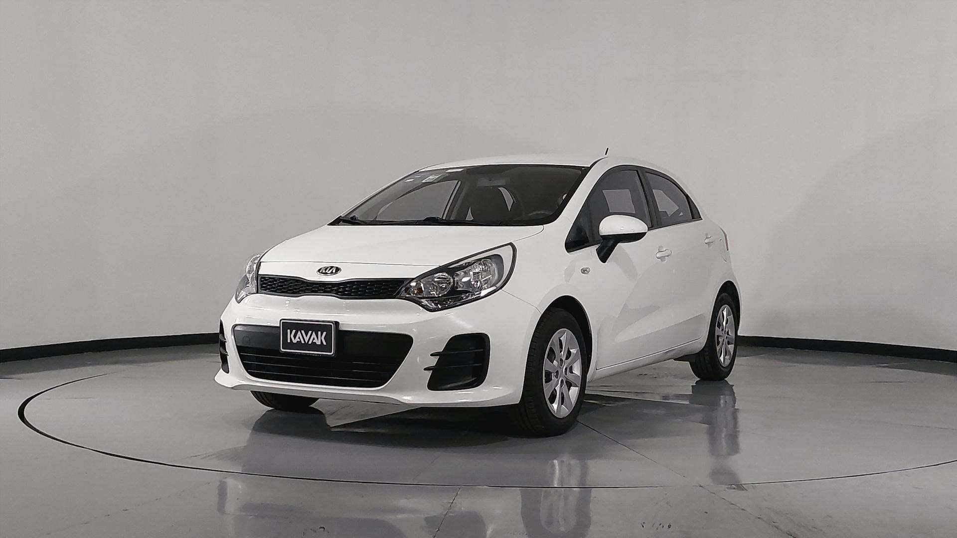 Autos Kia Rio Lx Hatchback 2016 usados KAVAK México