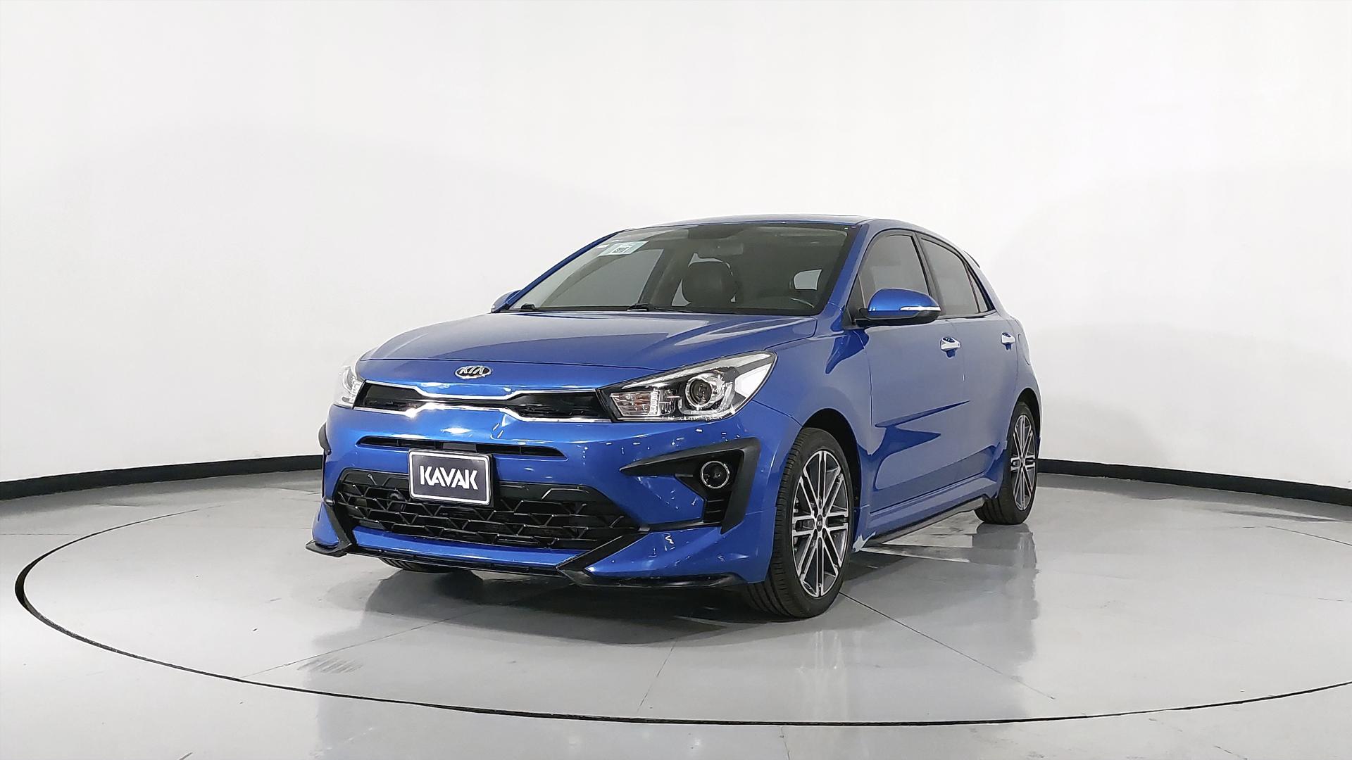 Autos Kia Rio 1.6 S PACK Hatchback 2021 Usados | KAVAK México