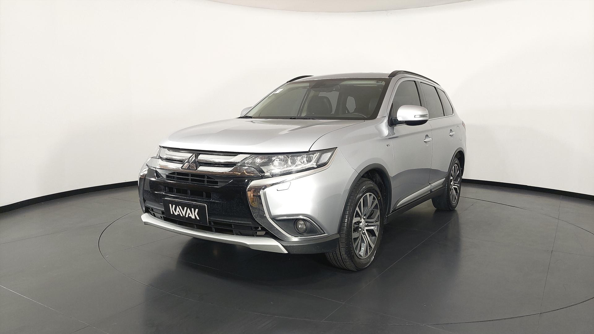 Carros Mitsubishi Outlander GT V6 Suv 2016 usados KAVAK Brasil