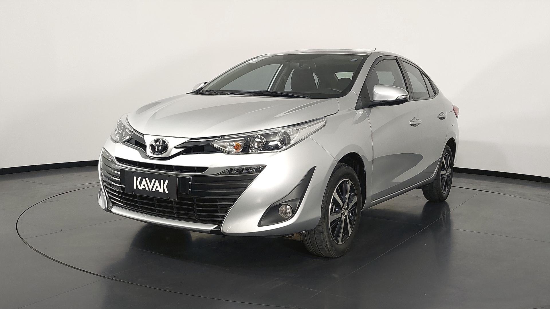 Carros Toyota Yaris Sedan Xls Connect Multidrive Sedan Usados Kavak Brasil