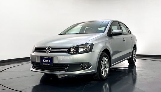 Volkswagen Vento Highline 2014