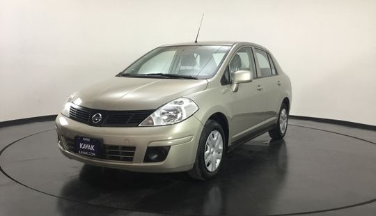 Nissan Tiida Sense 2014