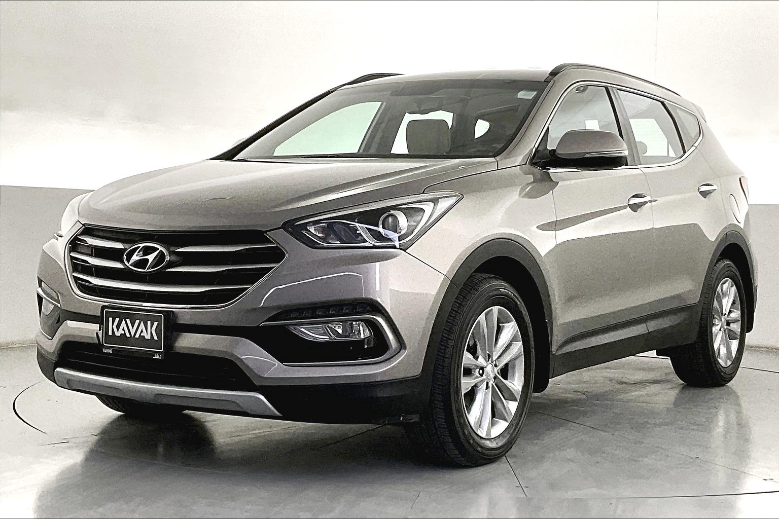 Used Hyundai Santa Fe GL Suv 2018 Cars for Sale | KAVAK UAE