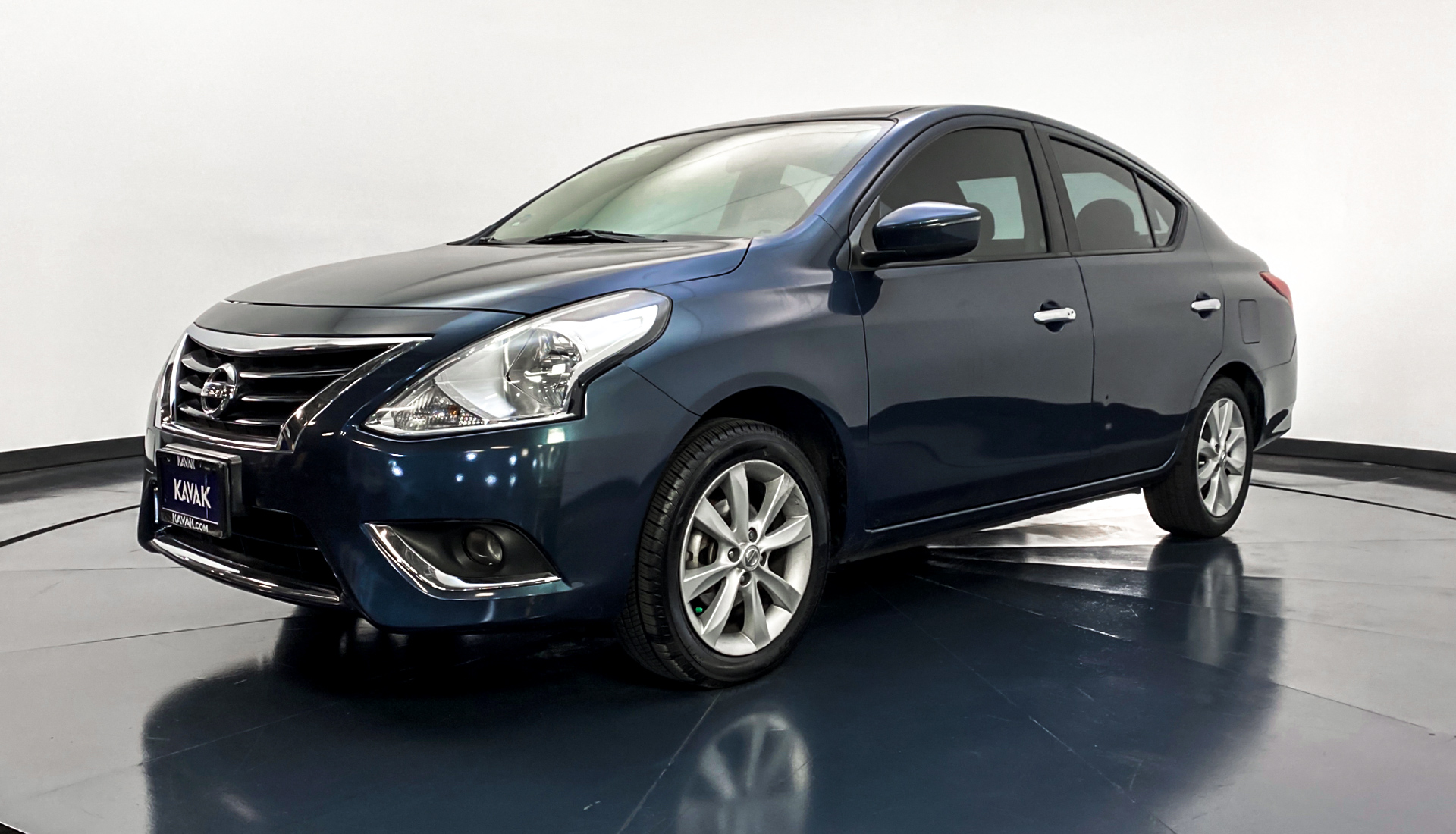 Nissan Versa 2015 27570 63324 KM Precio 147999
