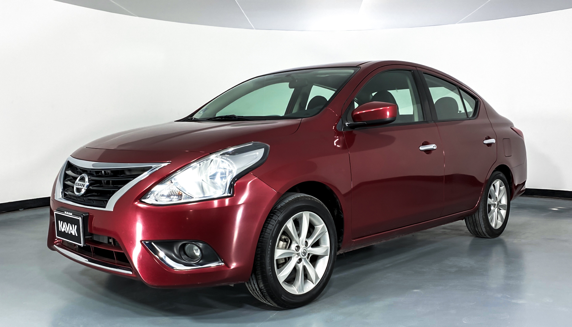 Nissan versa 2016