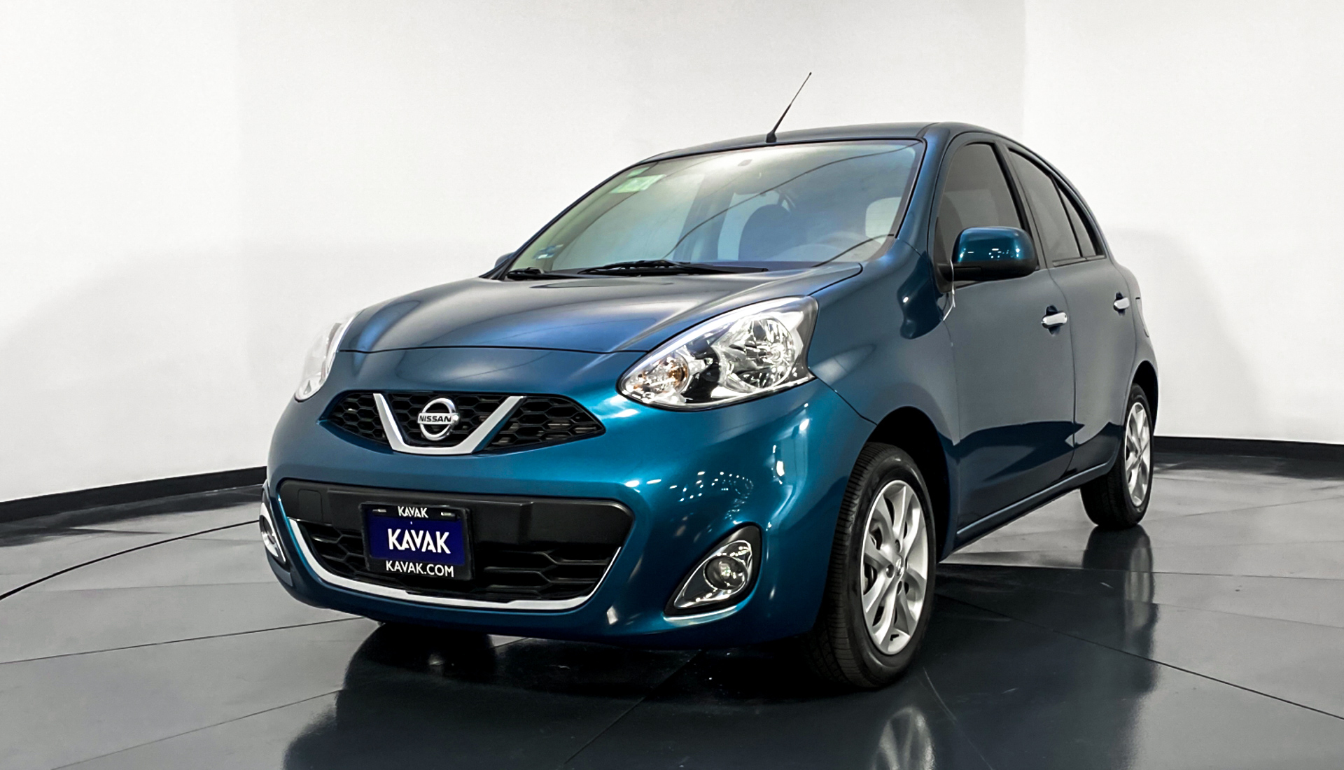 Nissan march 2016