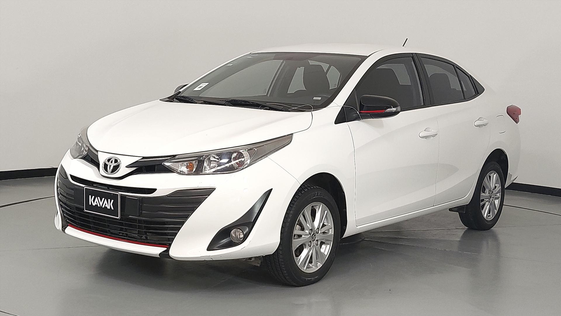 Autos Toyota Yaris 1.5 S AUTO Sedan 2019 usados | KAVAK México