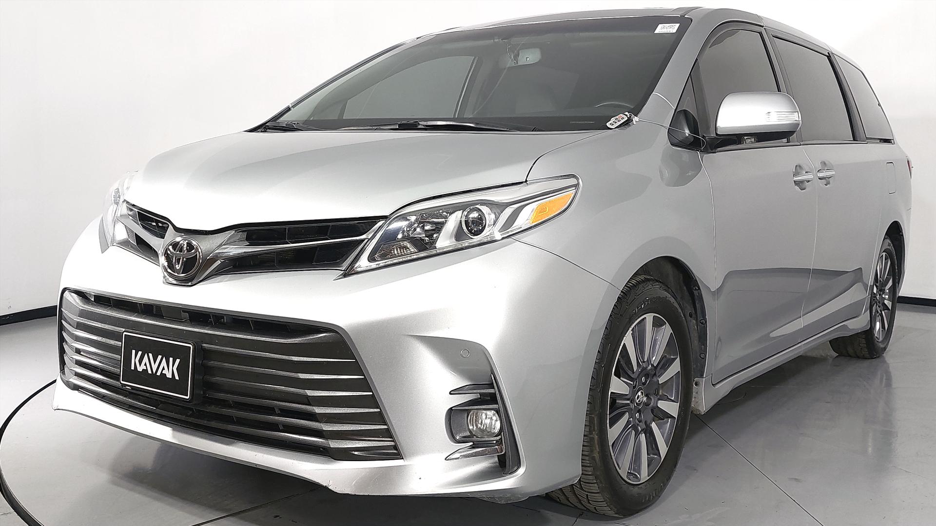 Autos Toyota Sienna 3.5 LIMITED AUTO Minivan 2020 usados | KAVAK México