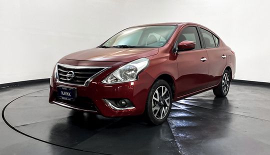 Nissan Versa Exclusive 2017