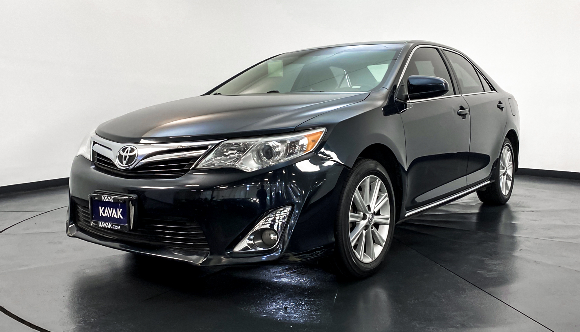 Toyota Camry 2014 29270 77100 KM Precio 207999