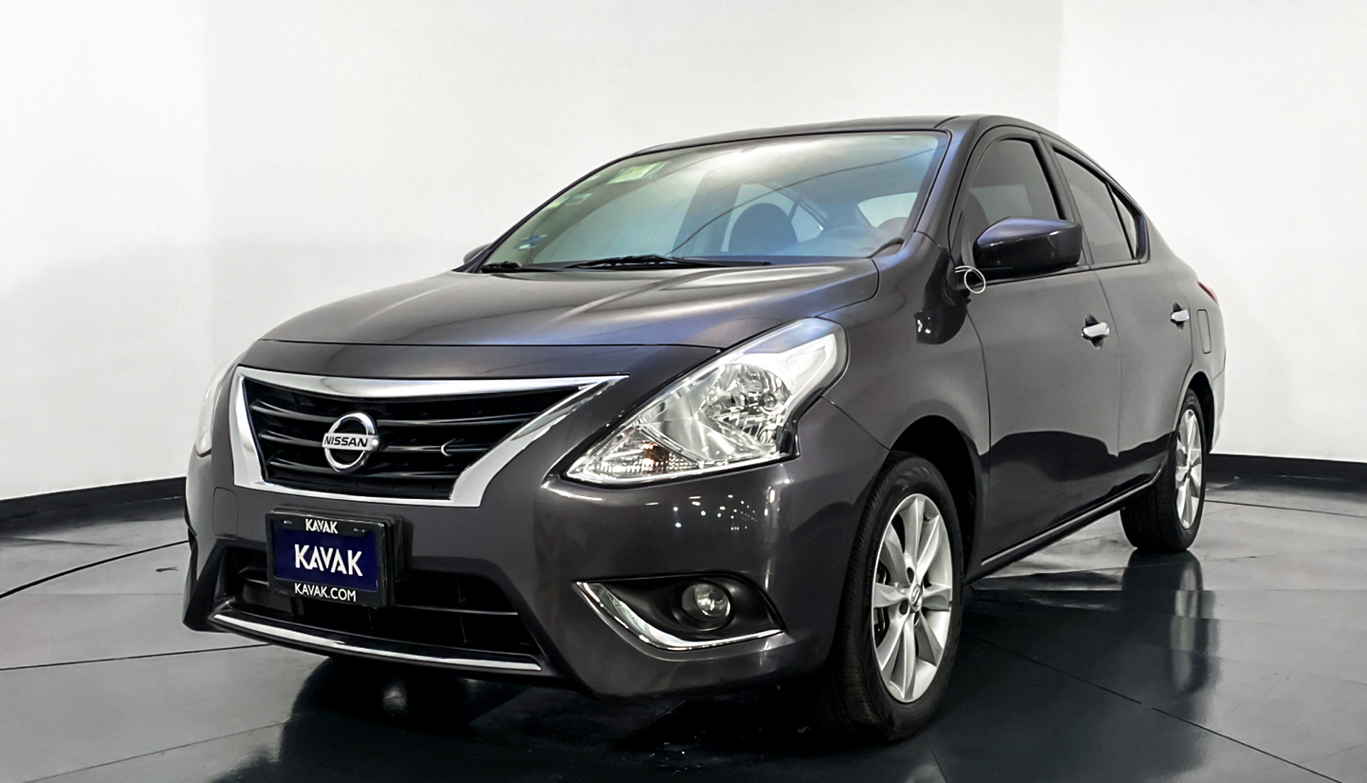 Nissan versa 2015