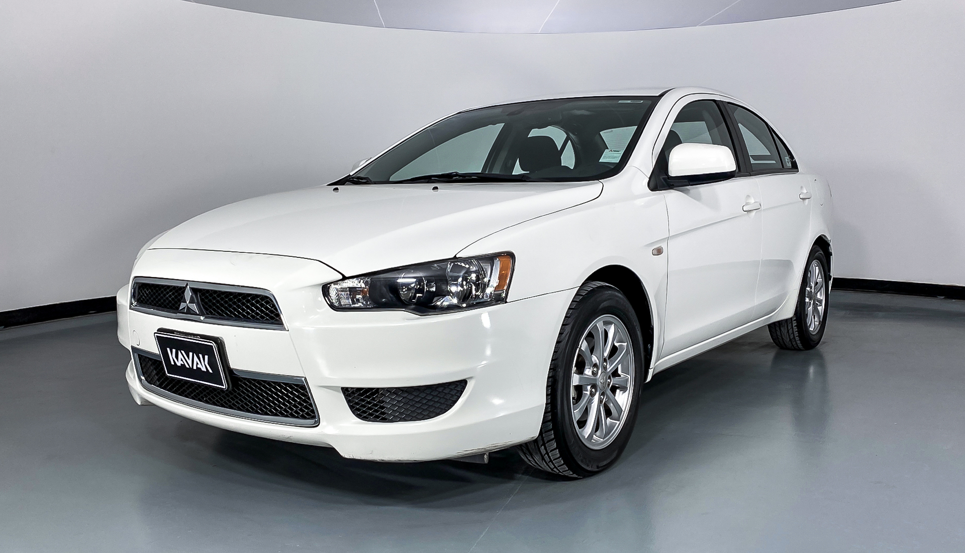 Mitsubishi lancer 2013