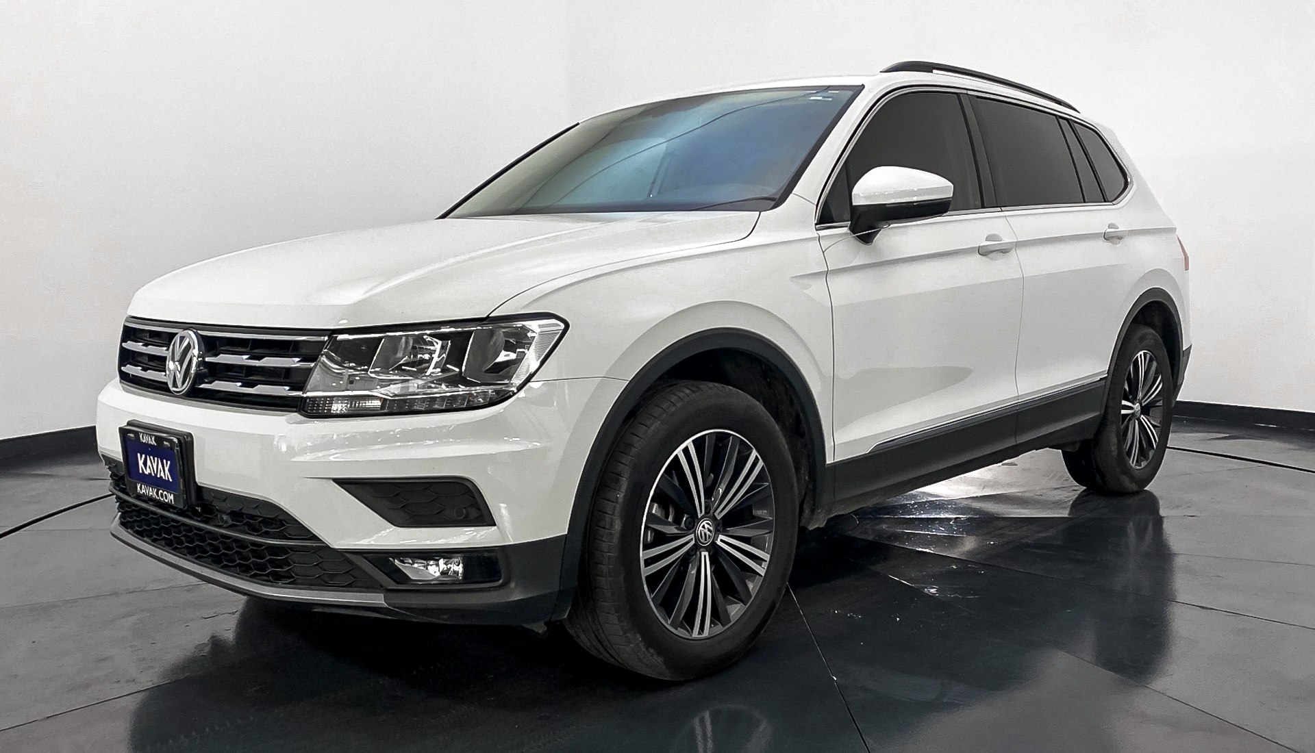 Volkswagen Tiguan 2019 29568 15000 KM Precio 407999