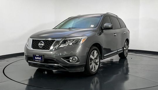 Nissan Pathfinder Exclusive 2015