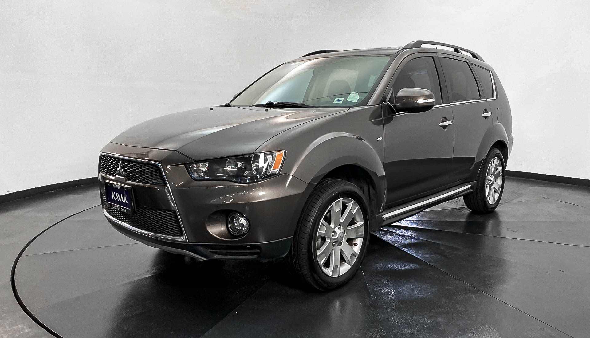 Mitsubishi outlander 3 2013