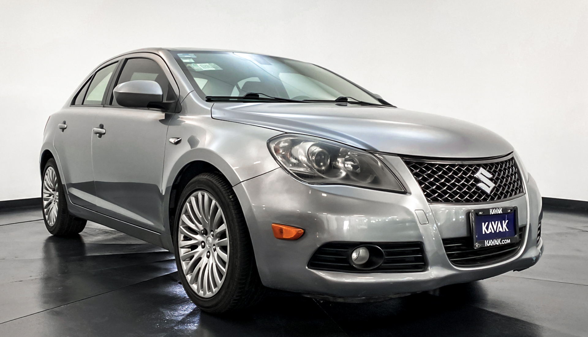 Suzuki kizashi фото