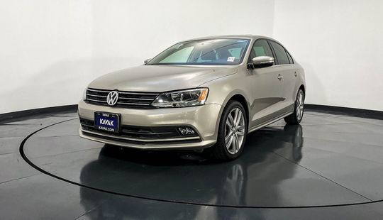Volkswagen Jetta A6 Sportline 2016