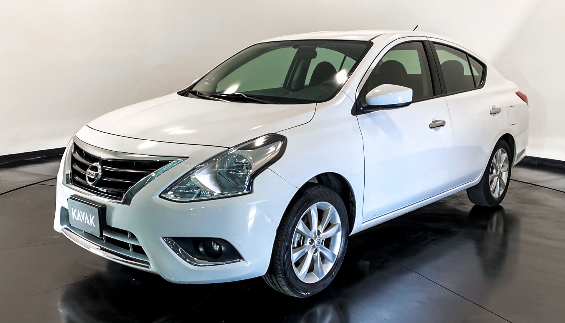 Nissan versa 2015