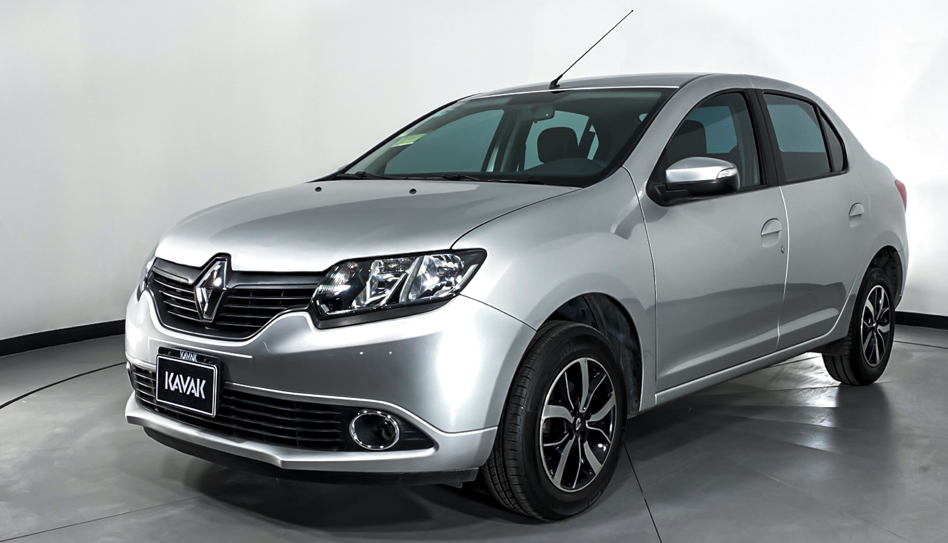 Renault logan 1 поколения