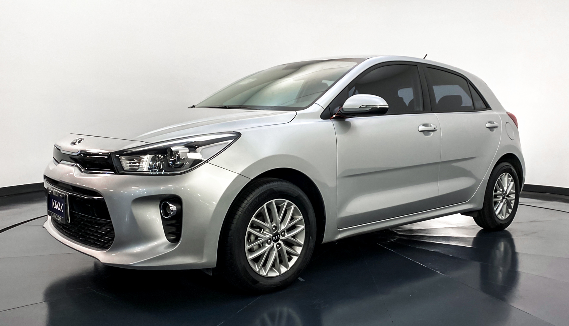KIA Rio 2018 31070 52701 KM Precio 232999