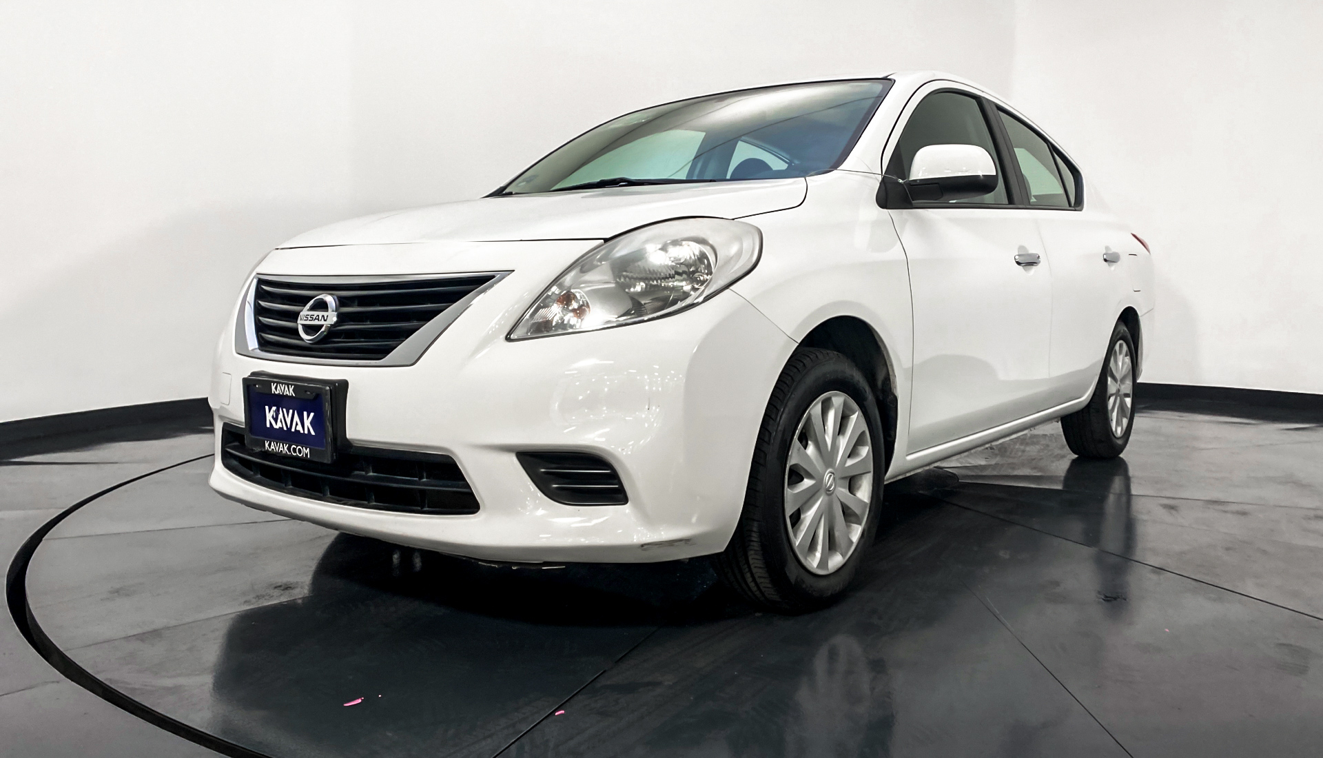 Nissan versa 2014