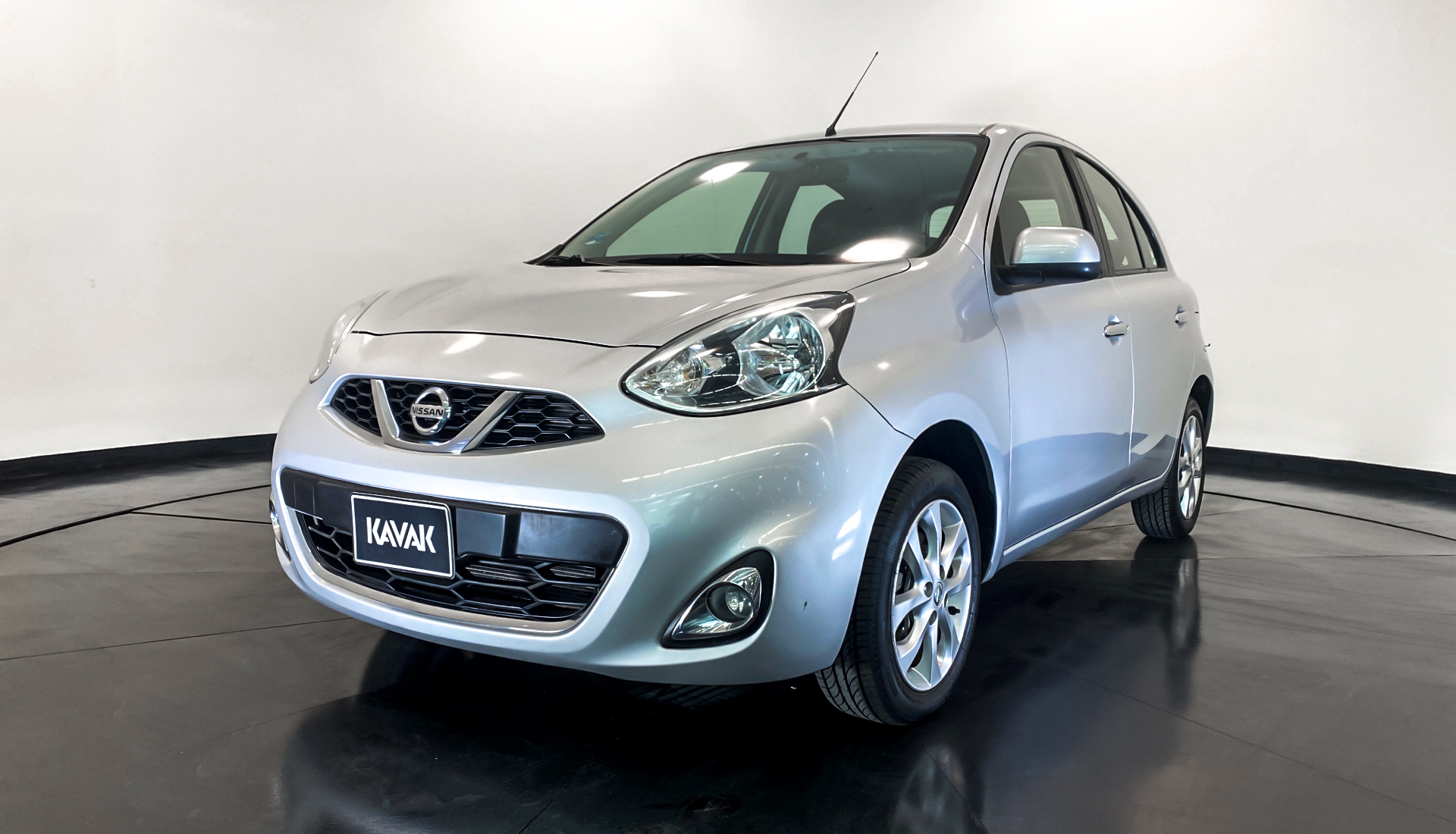 Nissan March Km Precio