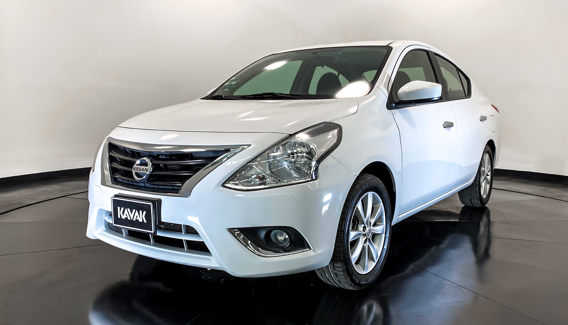 Nissan Versa 2015 32996 68532 KM Precio 152999