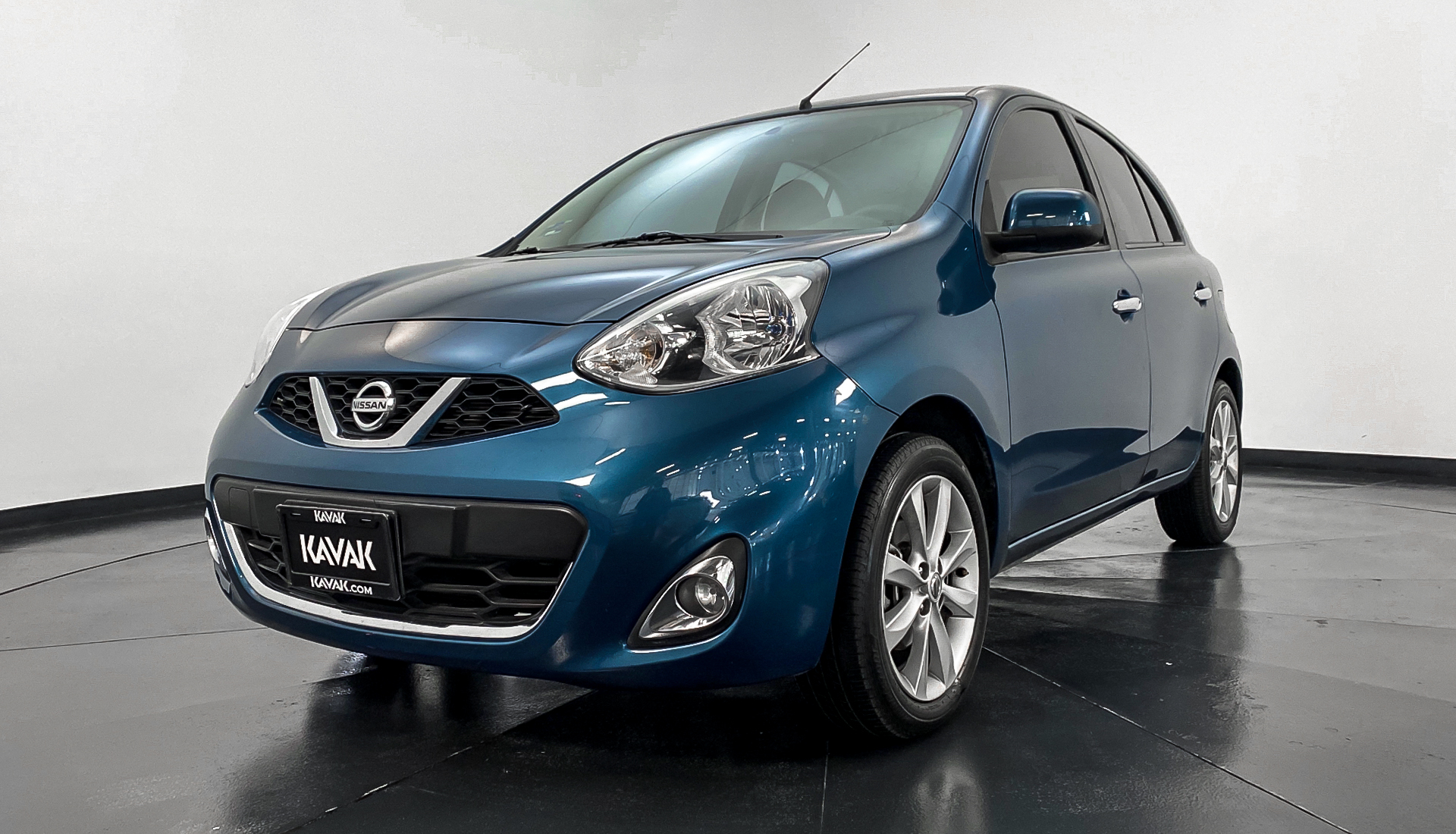 Nissan march 2018