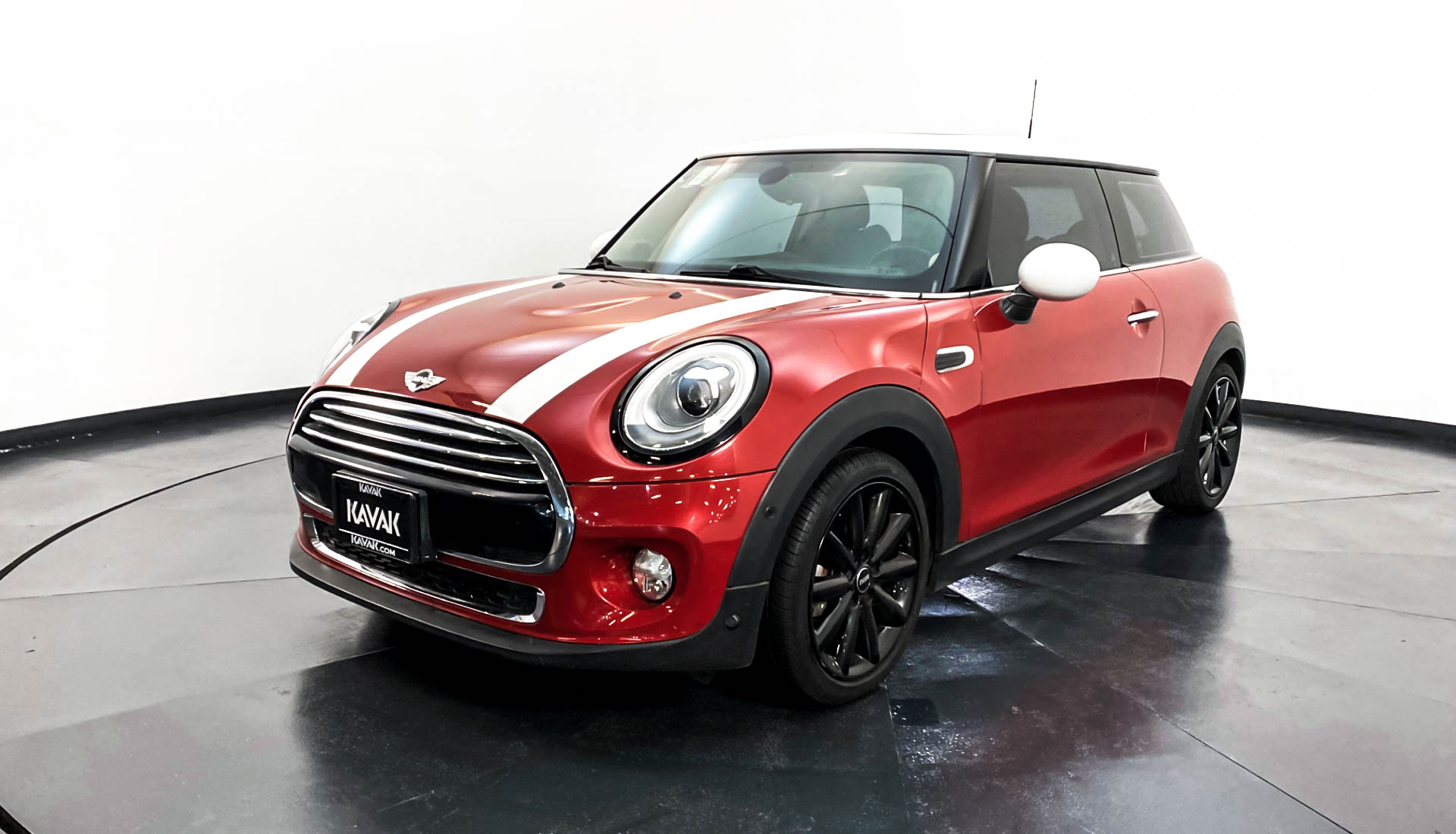 Mini Mini Cooper 2017 33956 33000 KM Precio 322999